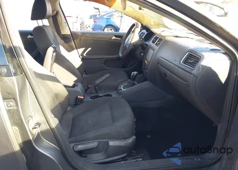 2014 Volkswagen Jetta 2.0L S z USA, uszkodzony, nr VIN 3VW2K7AJ5EM242156